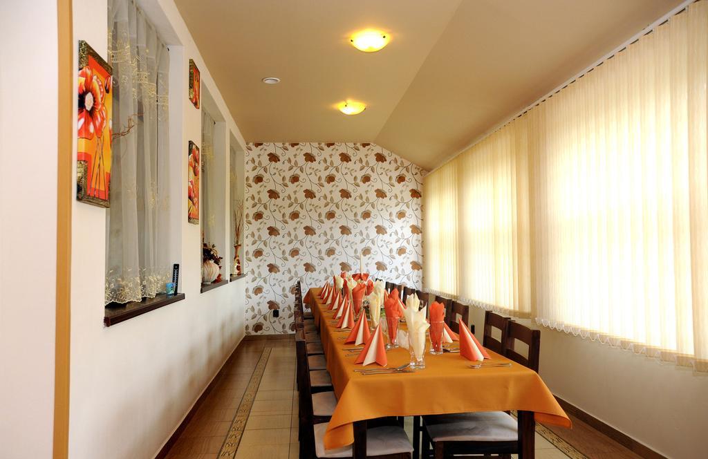 Hotel Penzión Zivka Závažná Poruba Exterior foto